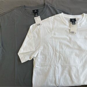 H&M Men's Short Sleeve Gray and White Tees